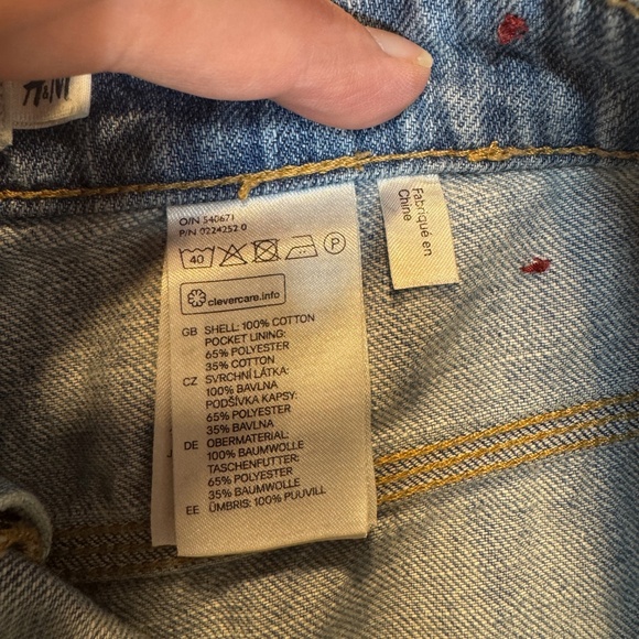 H&M LOGG Jean Shorts Womens Size 32 Blue Denim Shortie Shorts Summer - Picture 4 of 8